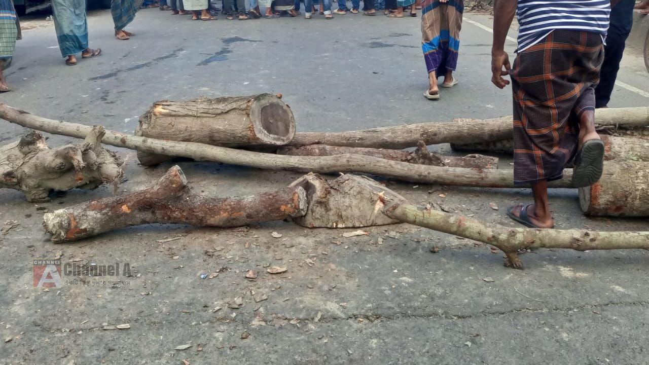 হরতালে অচল বাগেরহাট,  ভোগান্তিতে দূরপাল্লার যাত্রীগণ