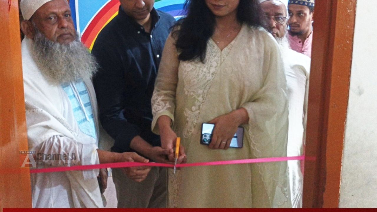 সৈয়দ রুহুল আমিন স্মৃতি একাডেমীতে নতুন গাড়ি ও বেঞ্চ উদ্বোধন