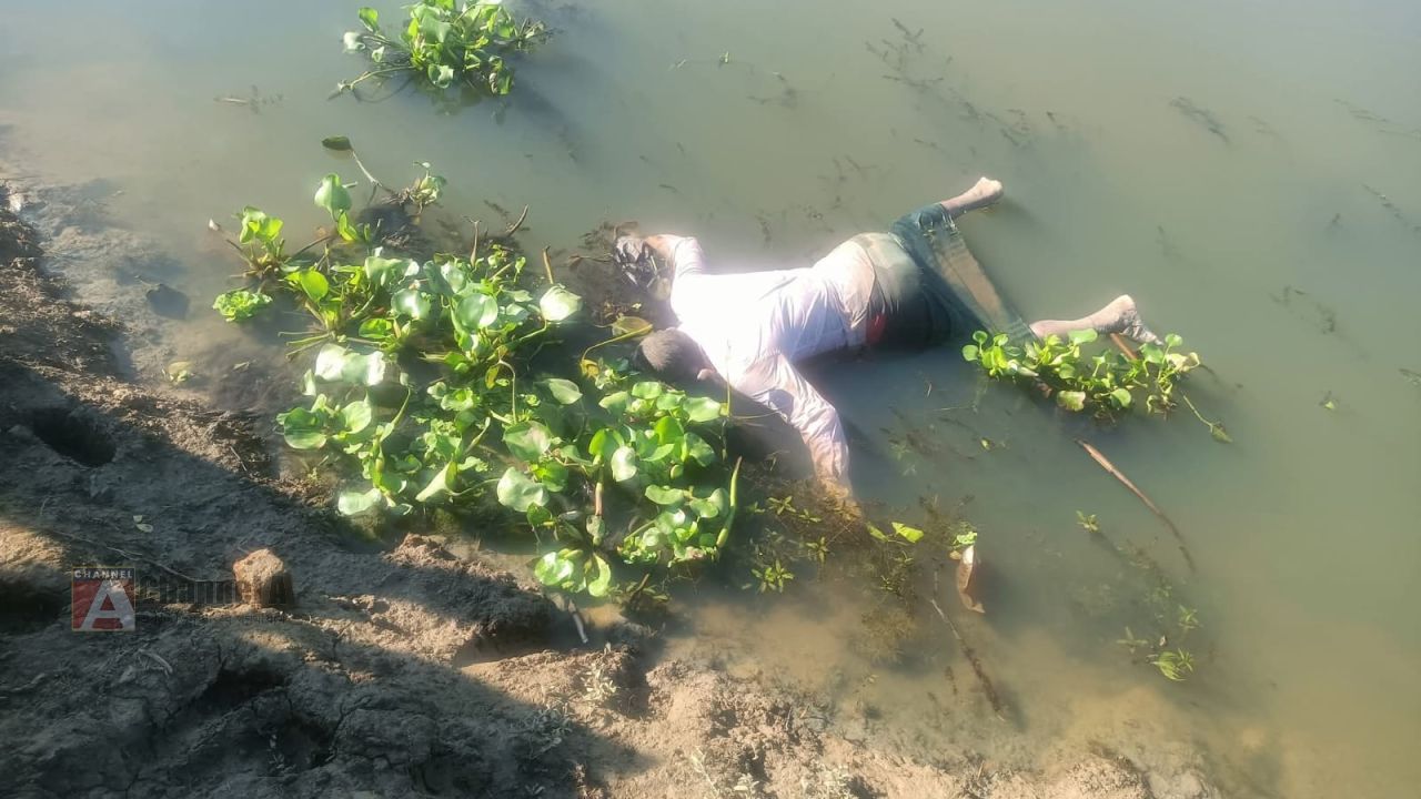 আখাউড়া তিতাস নদীতে ভাসমান অবস্থায় তৌহিদ আহাম্মদ খানের অর্ধগলিত  লাশ উদ্ধার করেছে পুলিশ 