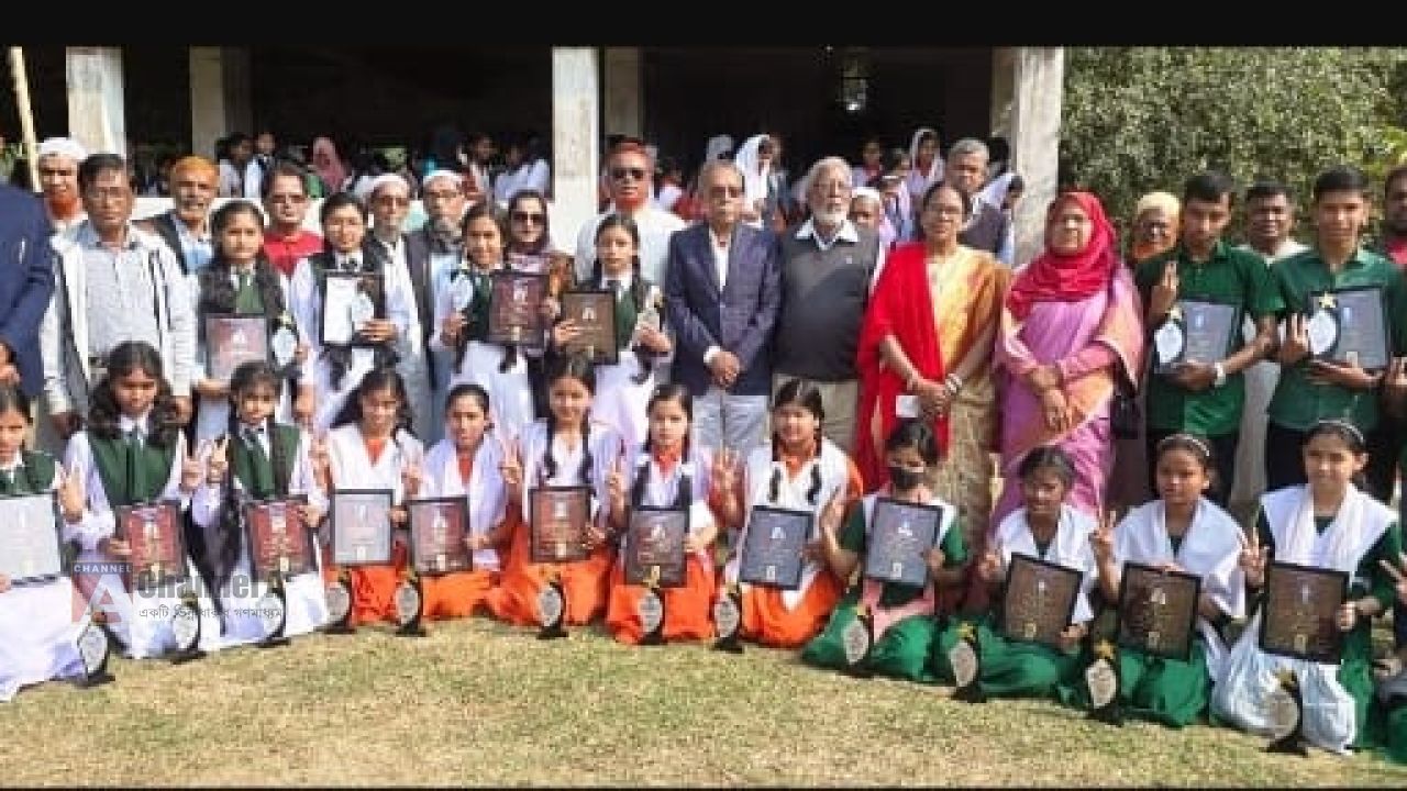 প্রথম প্রদীপ জ্বালো&mdash;মম হৃদয়ে&rdquo; প্রতিপাদ্যে দুর্গাপুরে মেধাবী শিক্ষার্থীদের মাঝে শিক্ষা বৃত্তি ও সম্মাননা প্রদান